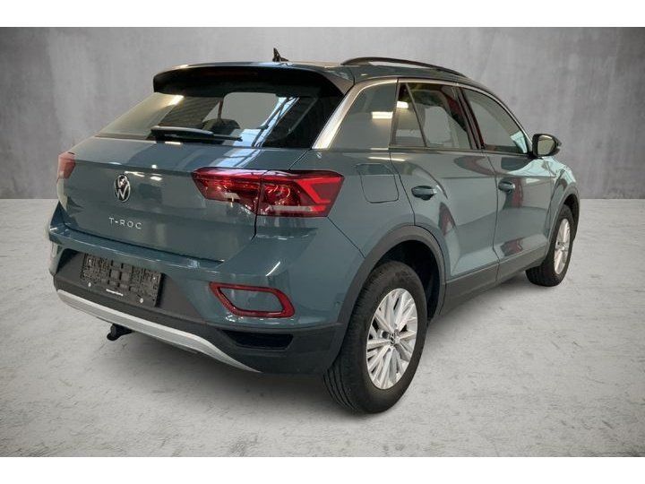 Volkswagen T-Roc Life TSI DSG - Samsaru's Car Outlet