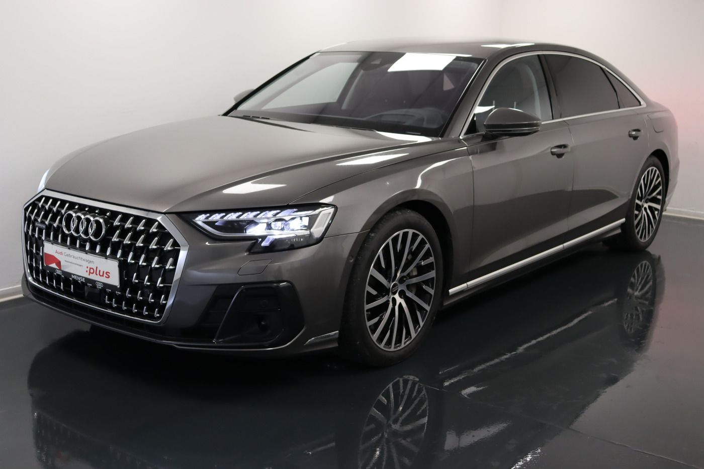 Audi A8 lang 60 TFSI e quattro tiptronic - Samsaru's Car Outlet