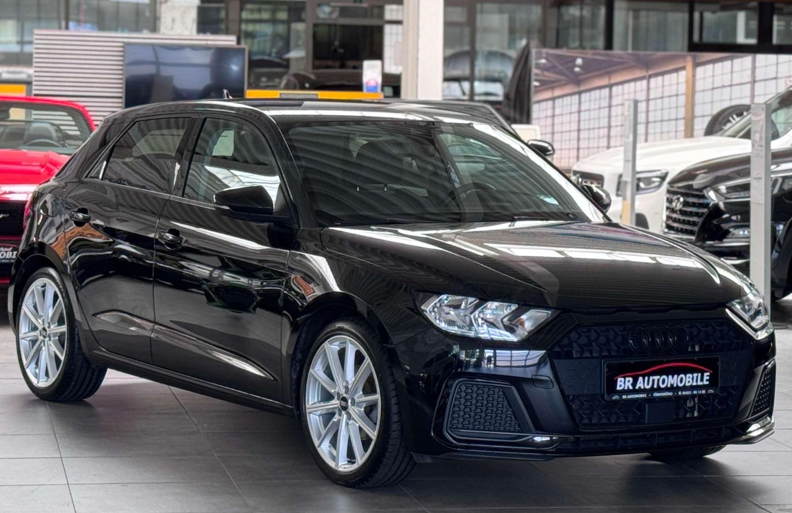 Audi A1 35 TFSI advanced - Samsaru's Car Outlet