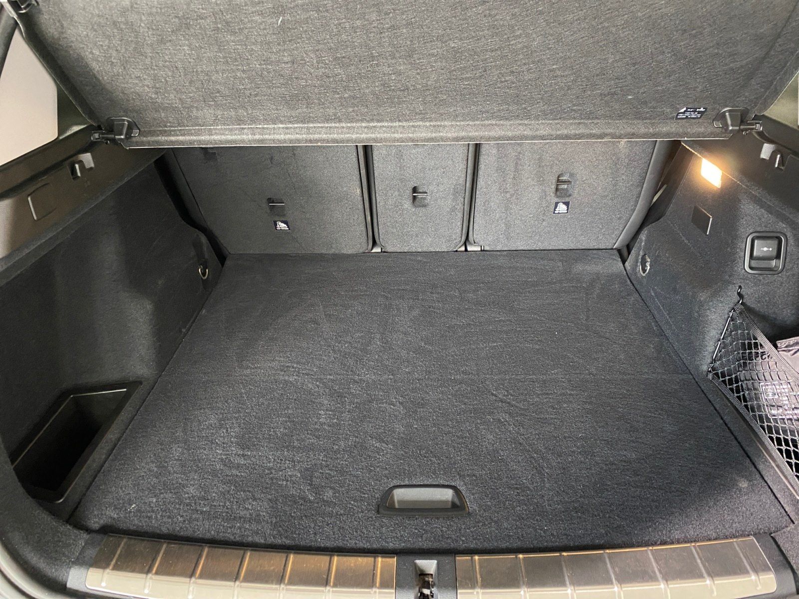 BMW X1 xDrive25e Sport Line - Samsaru's Car Outlet
