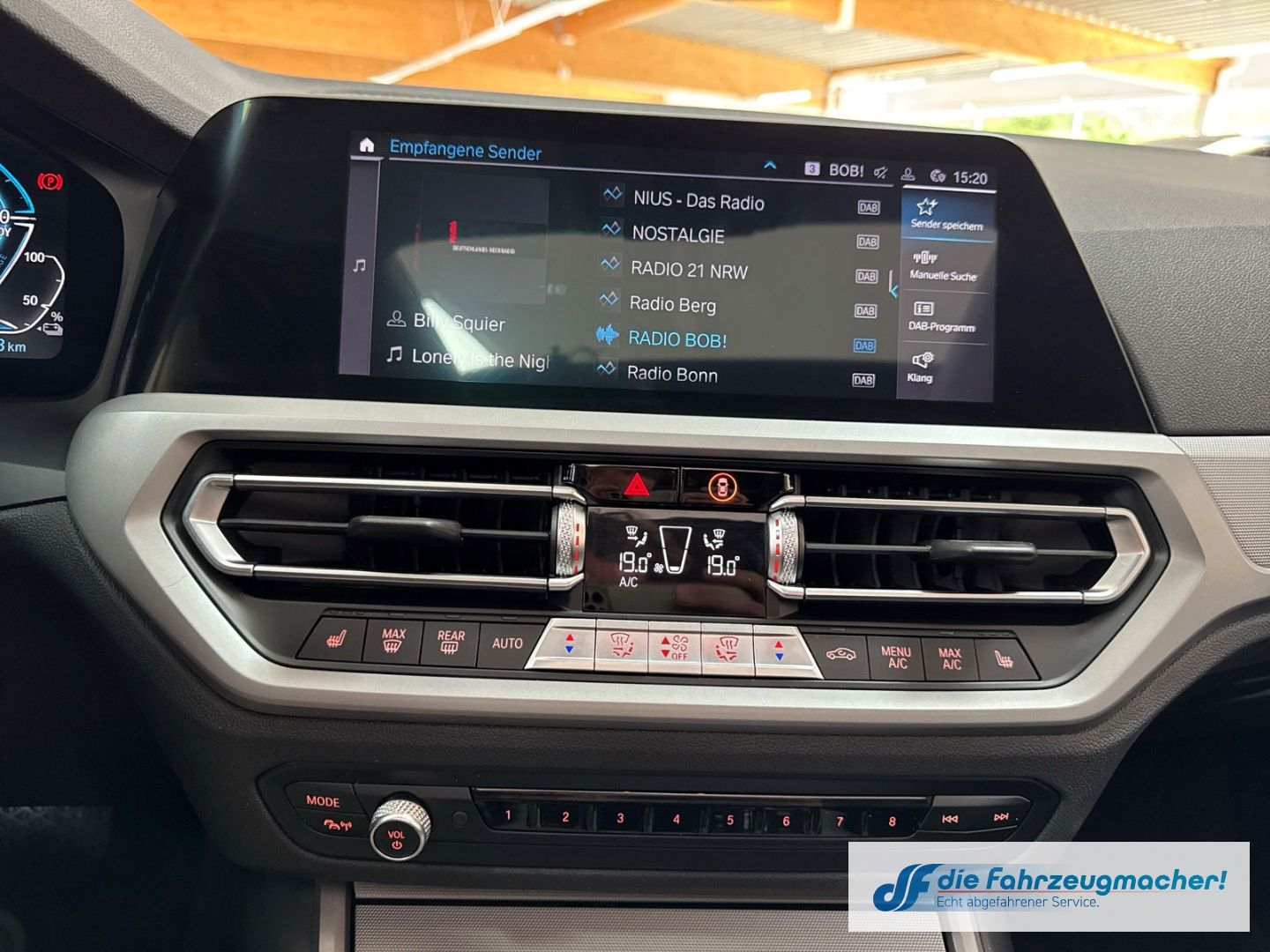BMW 330 e xDrive Advantage Touring Park-Assistent AH