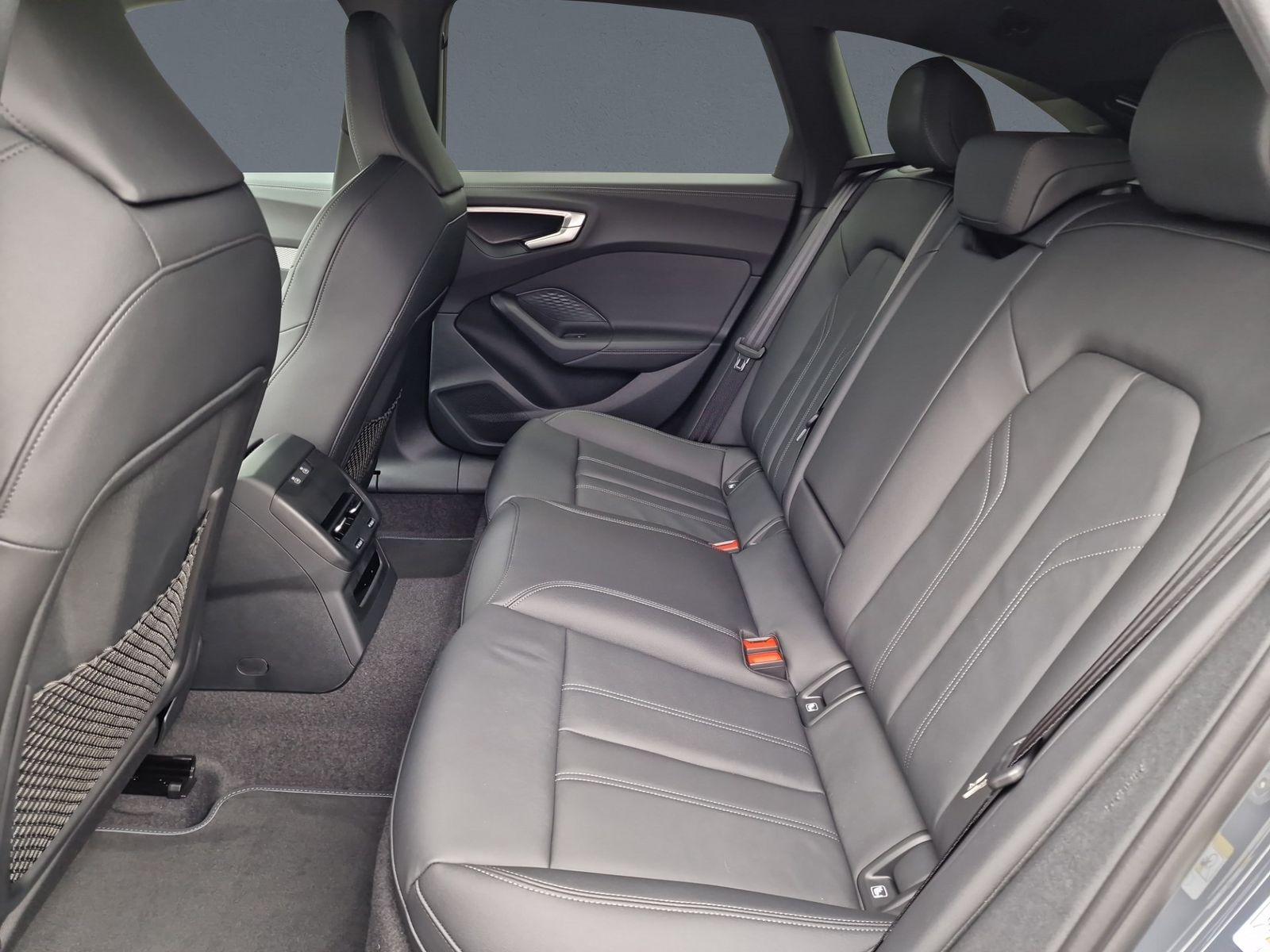 Audi A5 Avant TDI S line edition one Tech+ AHK 19"