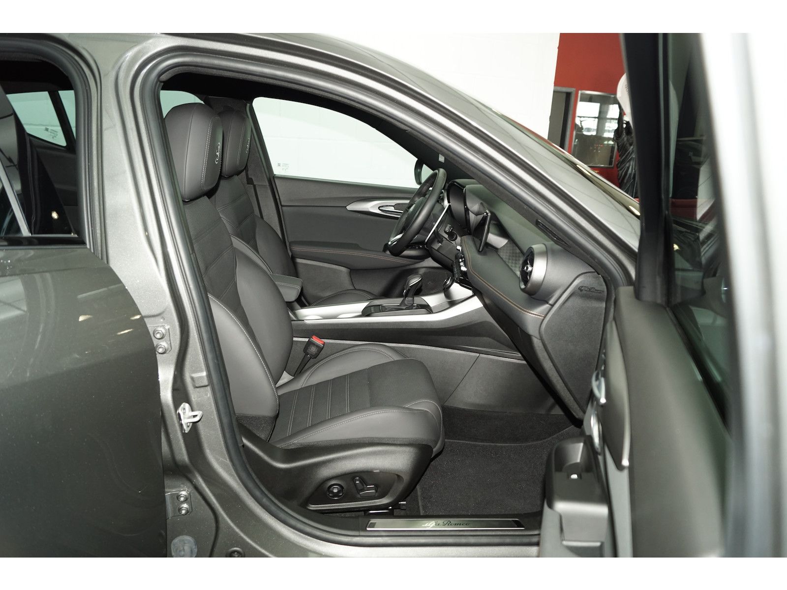 Alfa Romeo Tonale 1.6 VGT-D Veloce FULL LED LEDER 360-CAM