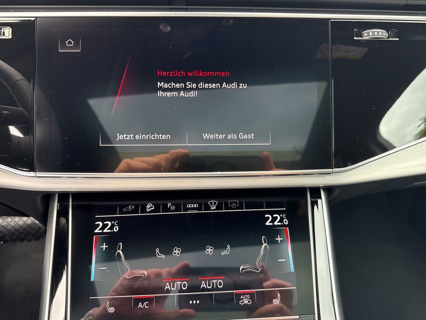 Audi Q7 55 TFSI e quattro S-line+AHK+HUD+PANO+B&O+KAM