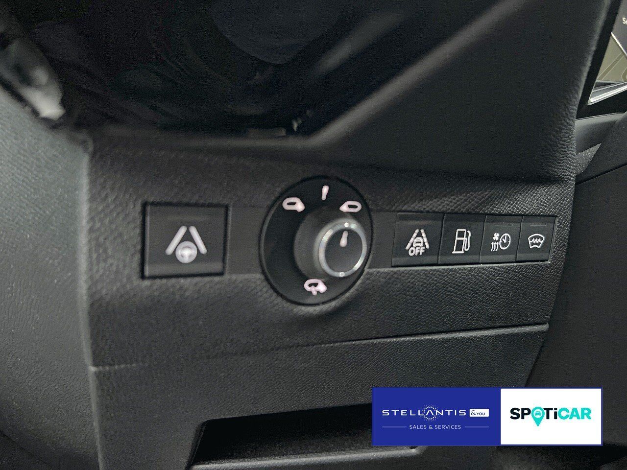 DS Automobiles DS 7 E-Tense 225 Hybrid Rivoli