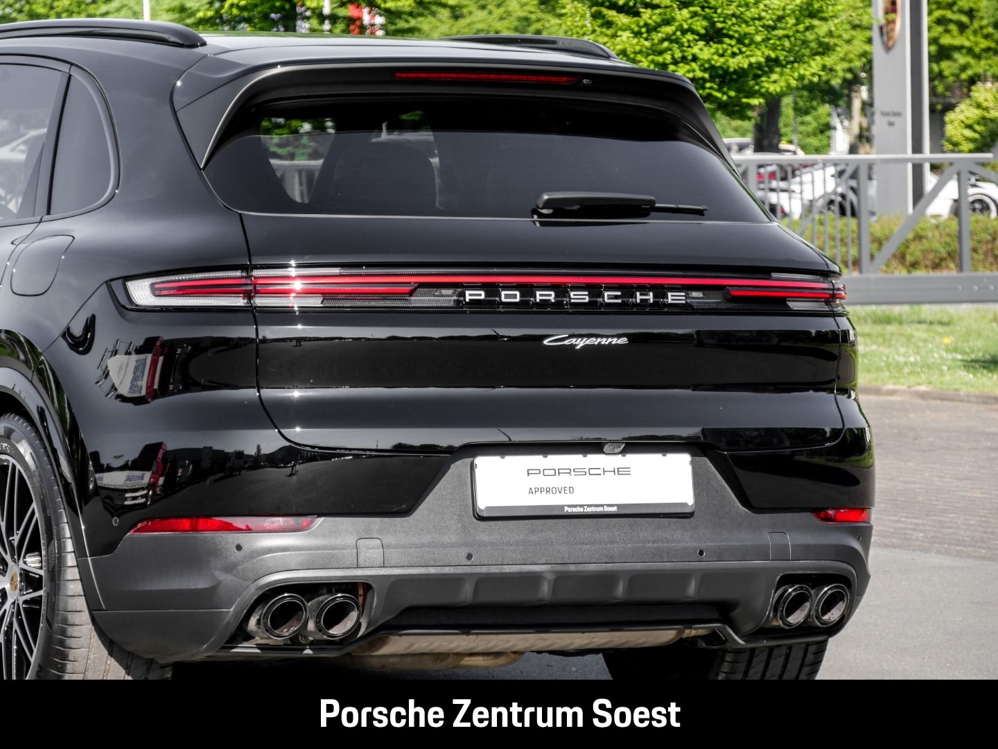 Porsche Cayenne E-Hybrid/21 Zoll/BOSE/PASM/Surround View