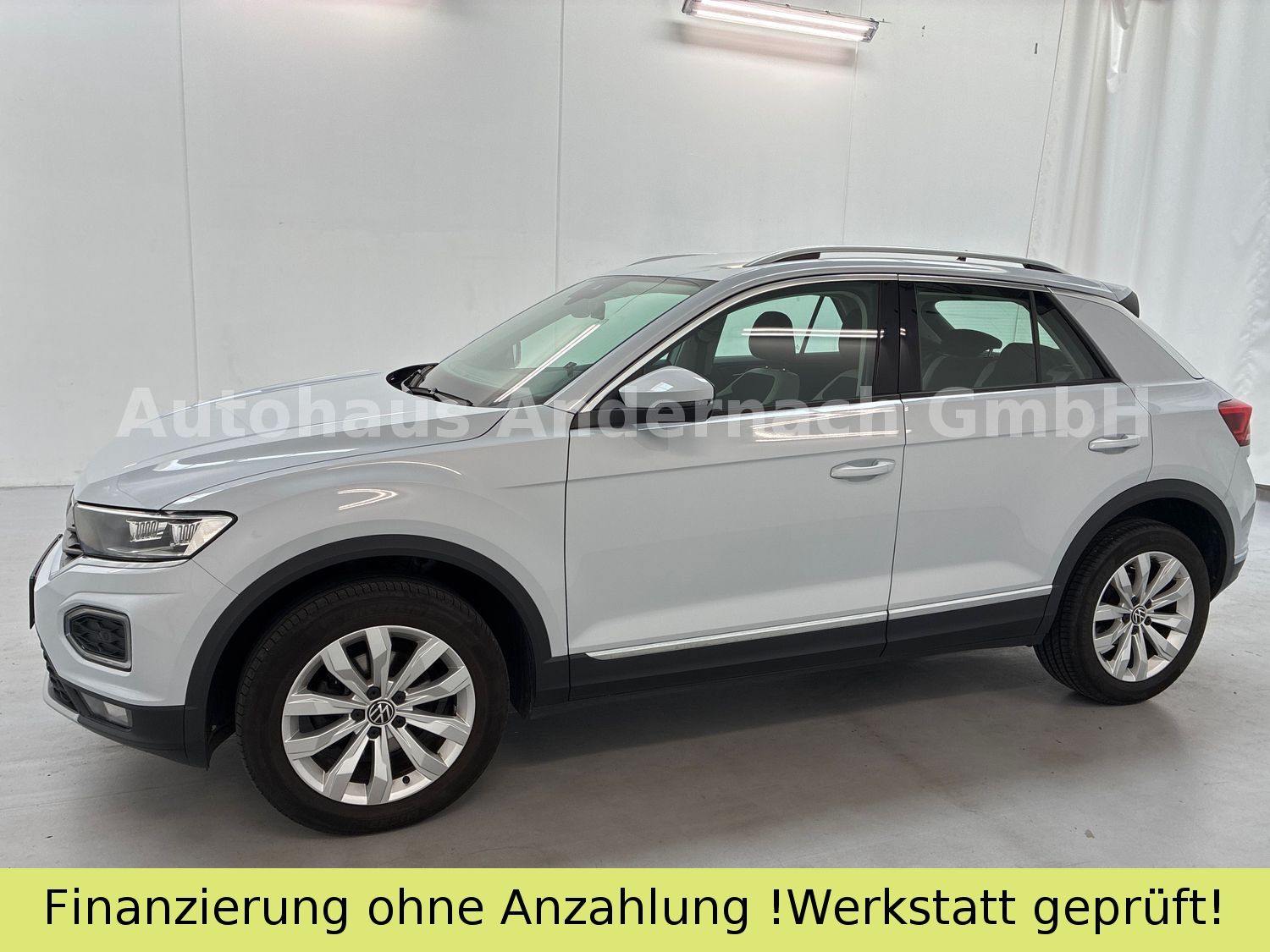 Volkswagen T-Roc Sport - Samsaru's Car Outlet