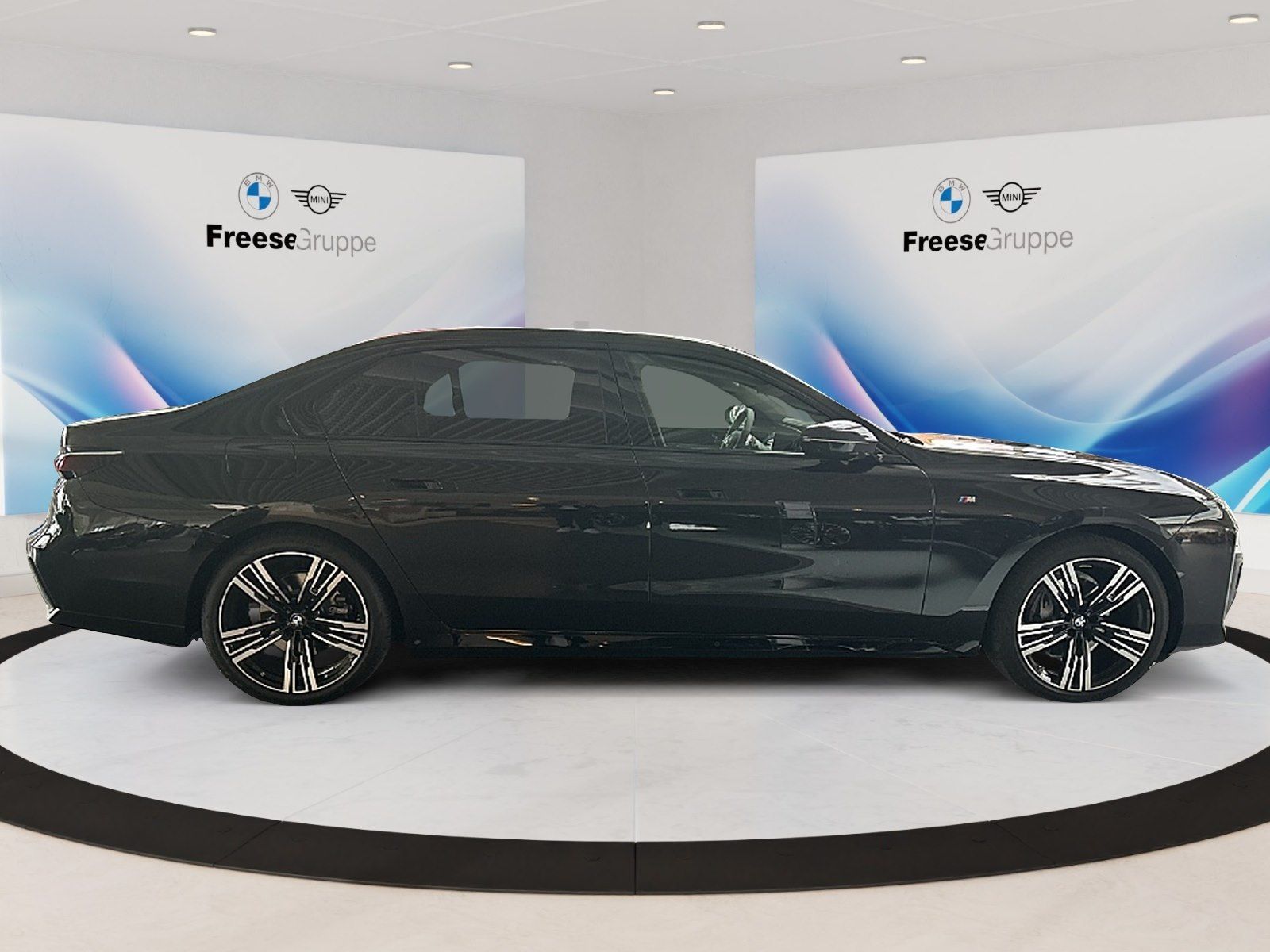 BMW 740d xDrive AHK 360° STANDHZ HEAD-UP MASSAGE RFK