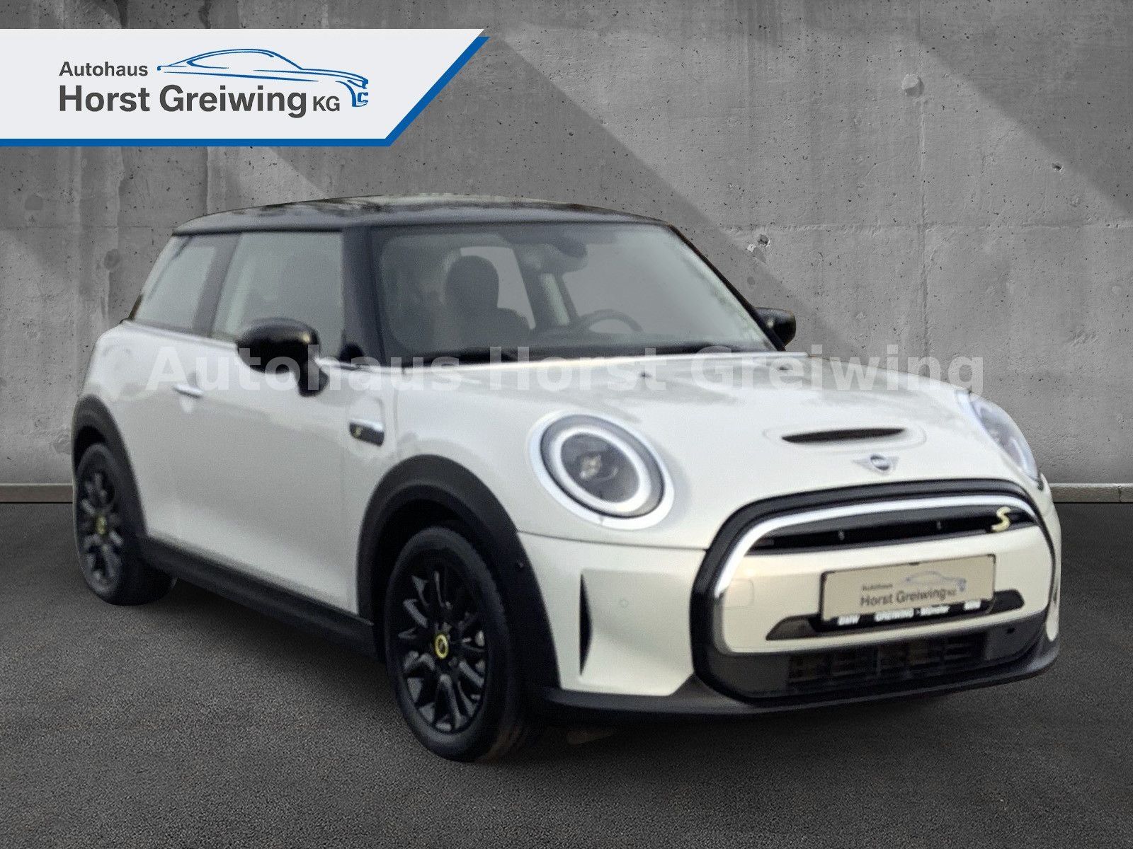 MINI 3-trg. Cooper SE Classic - Samsaru's Car Outlet