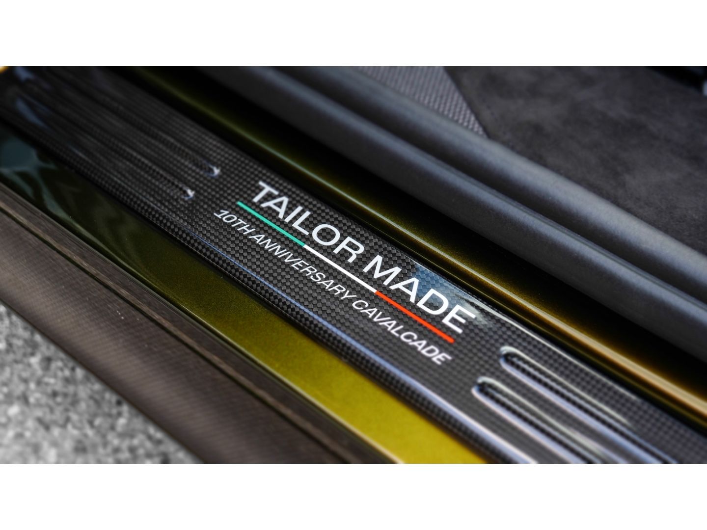 Ferrari SF90 Spider Tailor Made Cavalcade Edition - Samsaru's Car Outlet