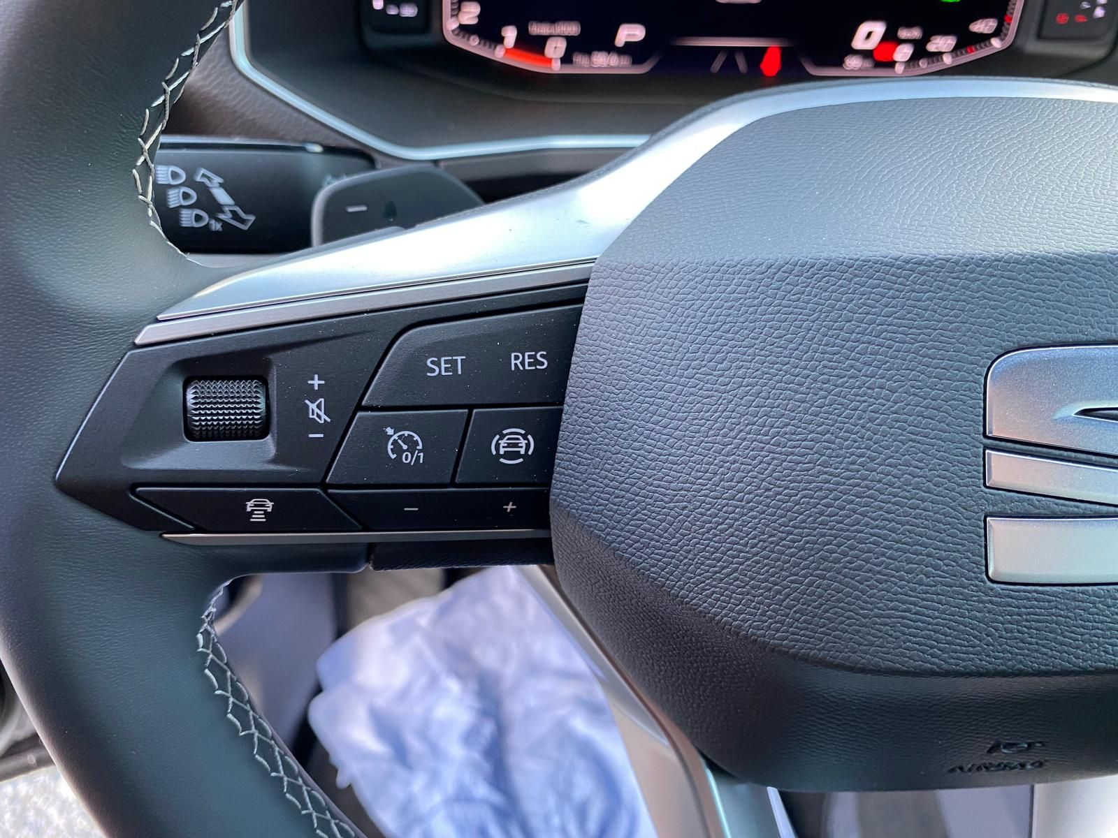 Seat Tarraco 2.0 TDI *Xcellence*7-Sitzer*AHK*LED*DAB*