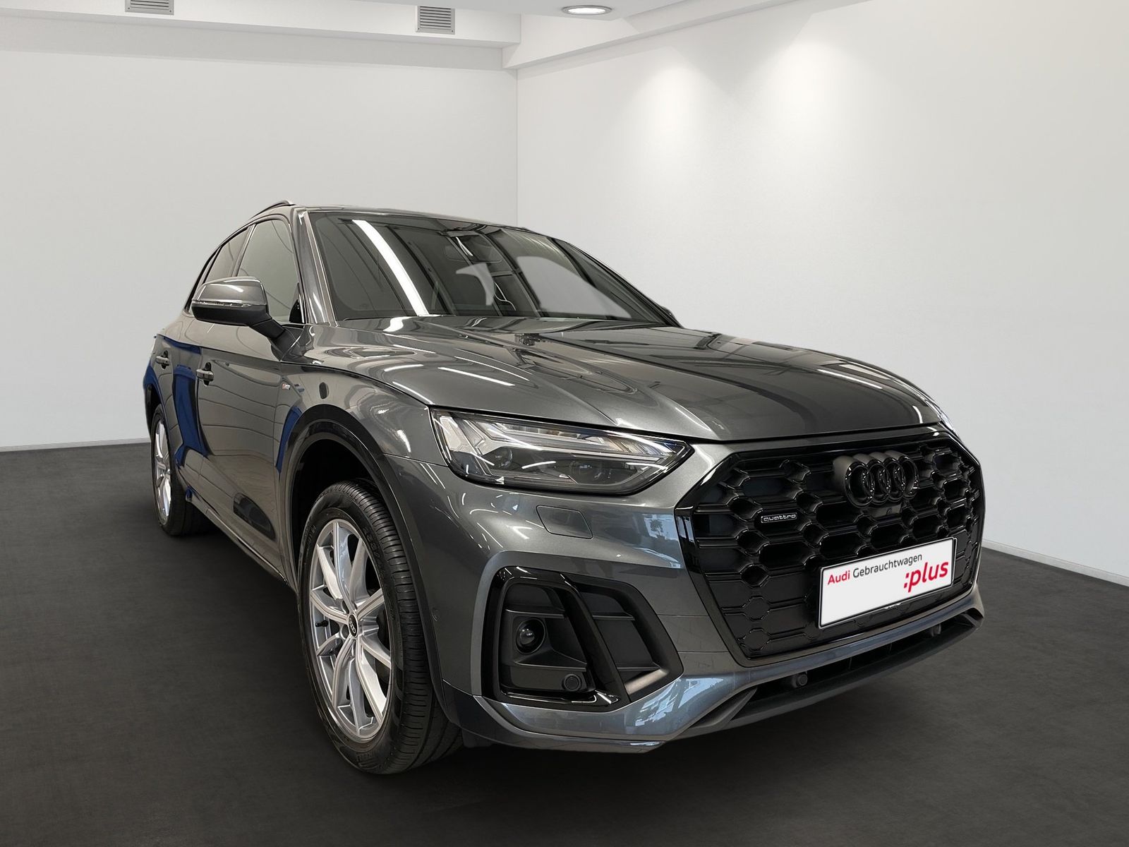 Audi Q5 40 TDI quattro S line *AHK*MATRIX*PANO*