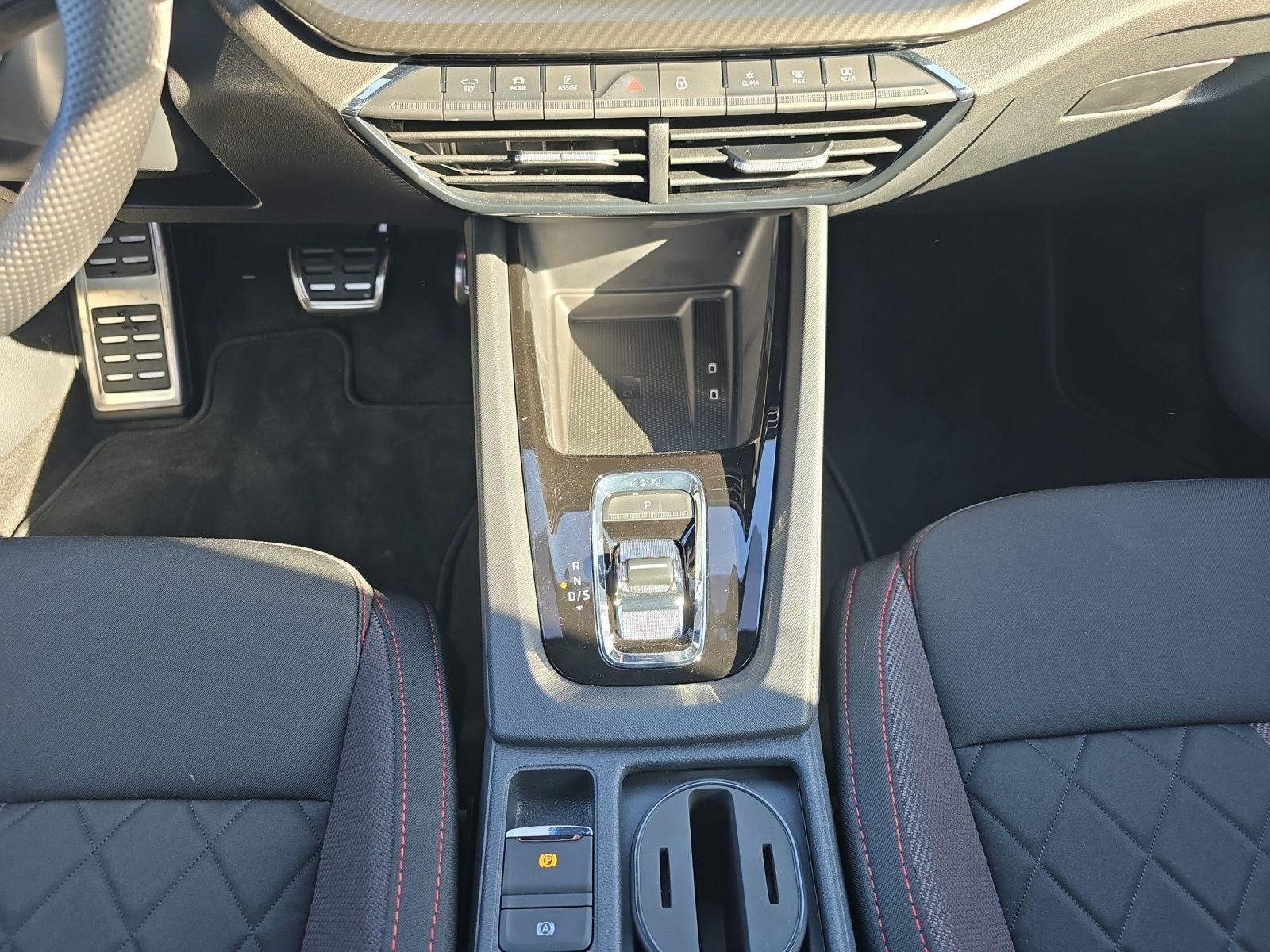 Skoda Octavia Combi RS 4x4 2.0 TDI DSG - Samsaru's Car Outlet