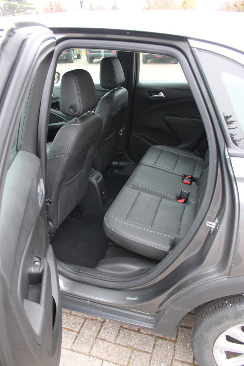 Opel Crossland Elegance - Samsaru's Car Outlet
