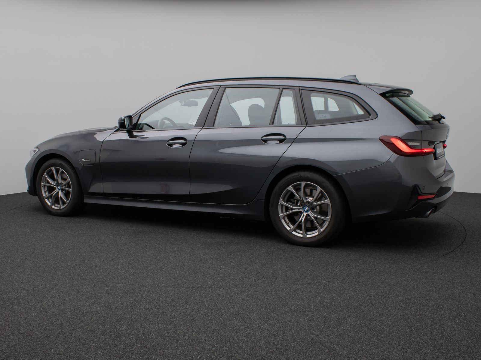 BMW 320e Sport Line - Samsaru's Car Outlet