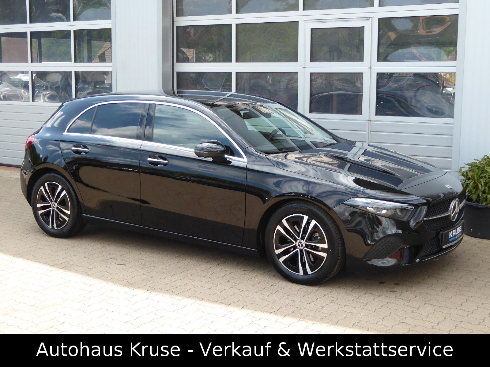 Mercedes-Benz A 200 PRO LINE - Samsaru's Car Outlet