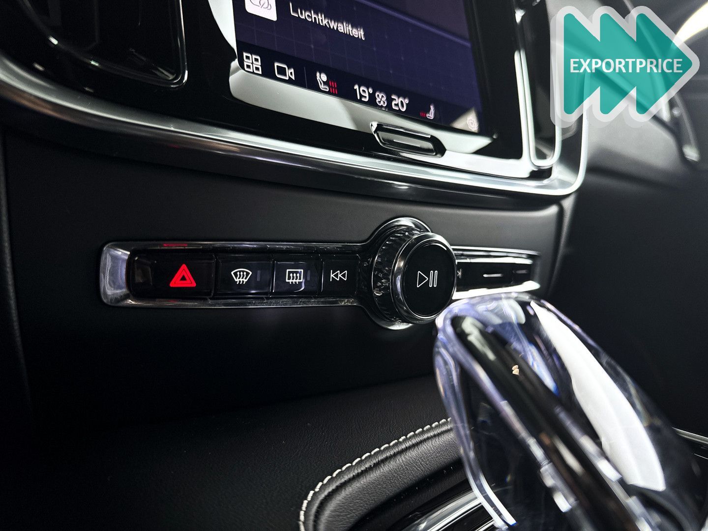 Volvo V60 T6 AWD Plus Dark | 360° kamera | Harman Kard