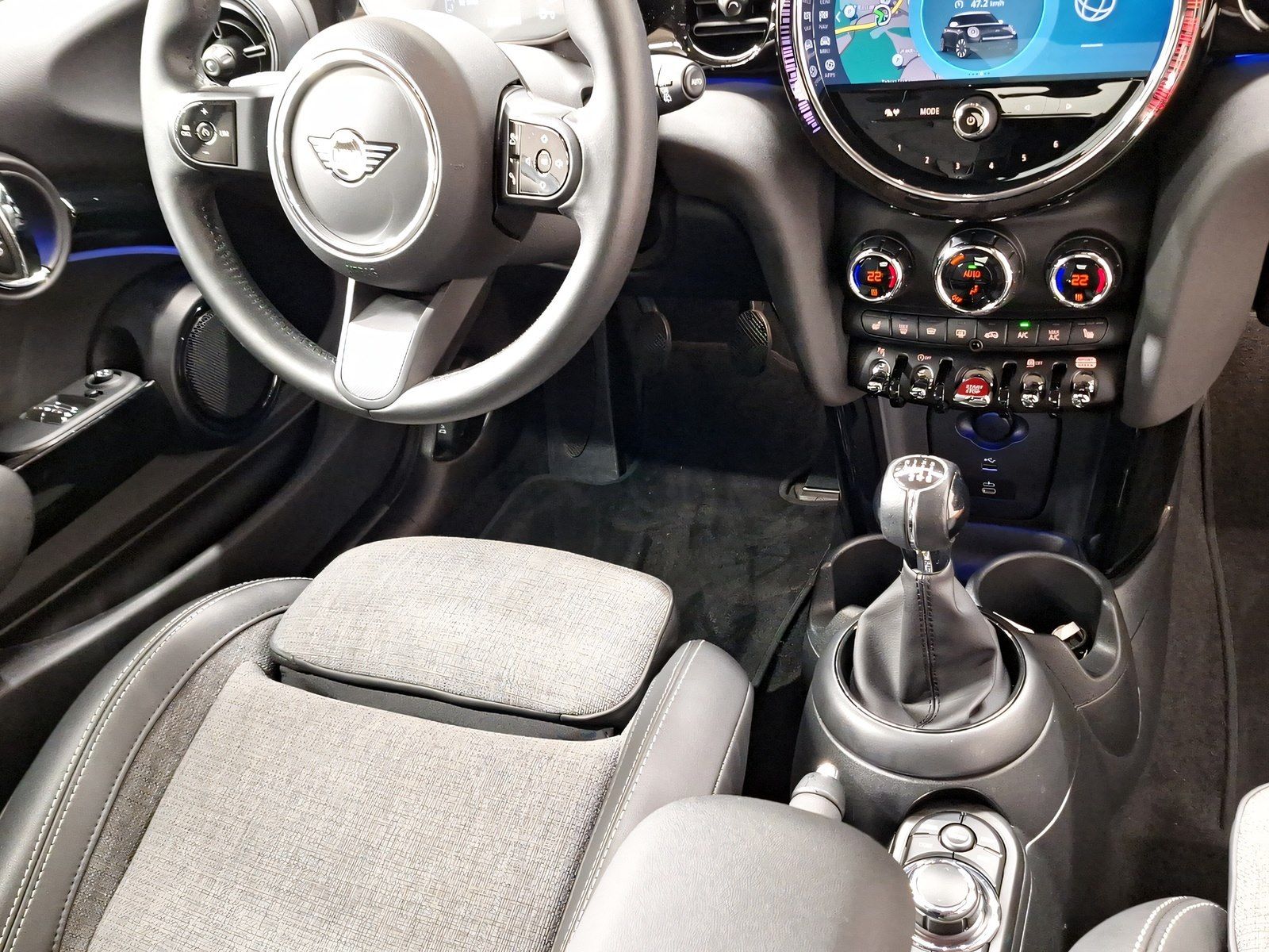 MINI Cooper - Samsaru's Car Outlet