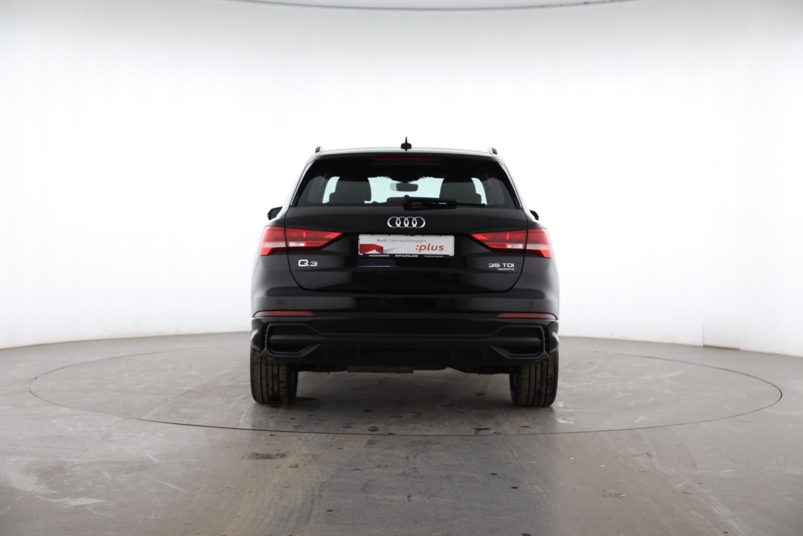 Audi Q3 35 TDI quattro S tronic S line - Samsaru's Car Outlet