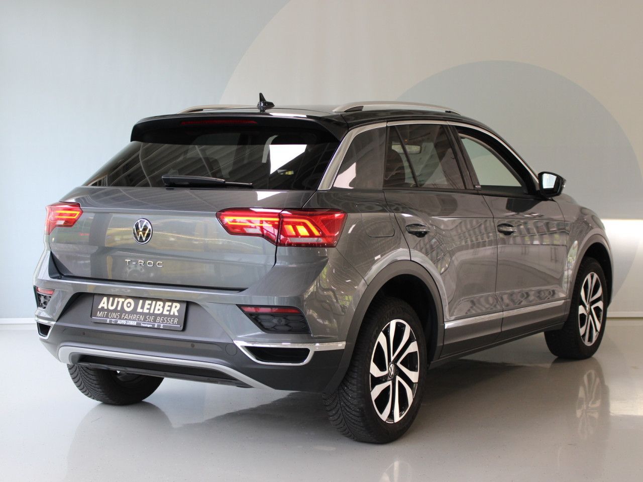 Volkswagen T-Roc 1.5 TSI ACT OPF DSG ACTIVE - Samsaru's Car Outlet