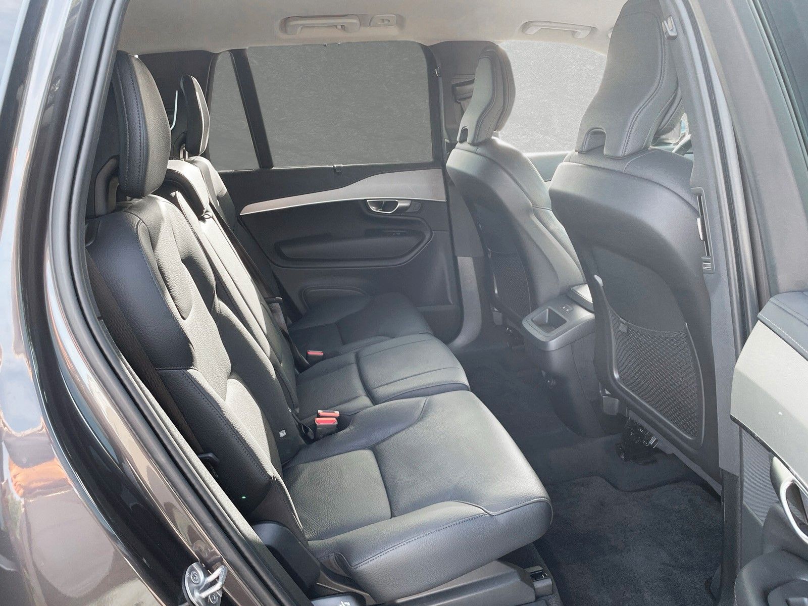 Volvo XC90 B5 AWD Plus Dark 7-Sitzer  AHK ACC BLIS