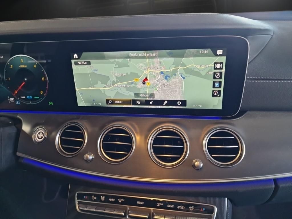 Mercedes-Benz E 220 d AMG - Samsaru's Car Outlet