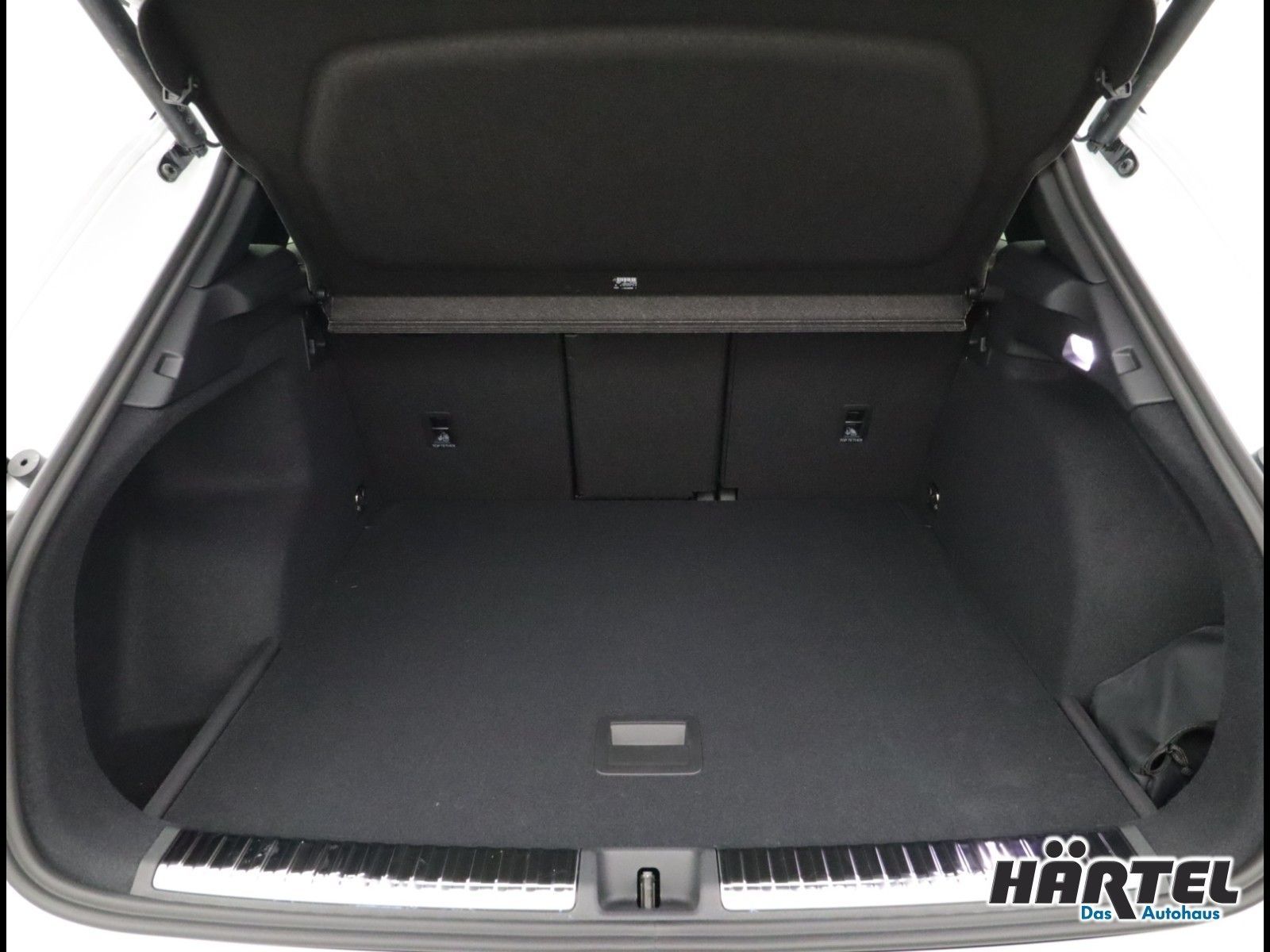 Audi Q3 S-LINE 35 TFSI S TRONIC (+ACC-RADAR+LEDER)
