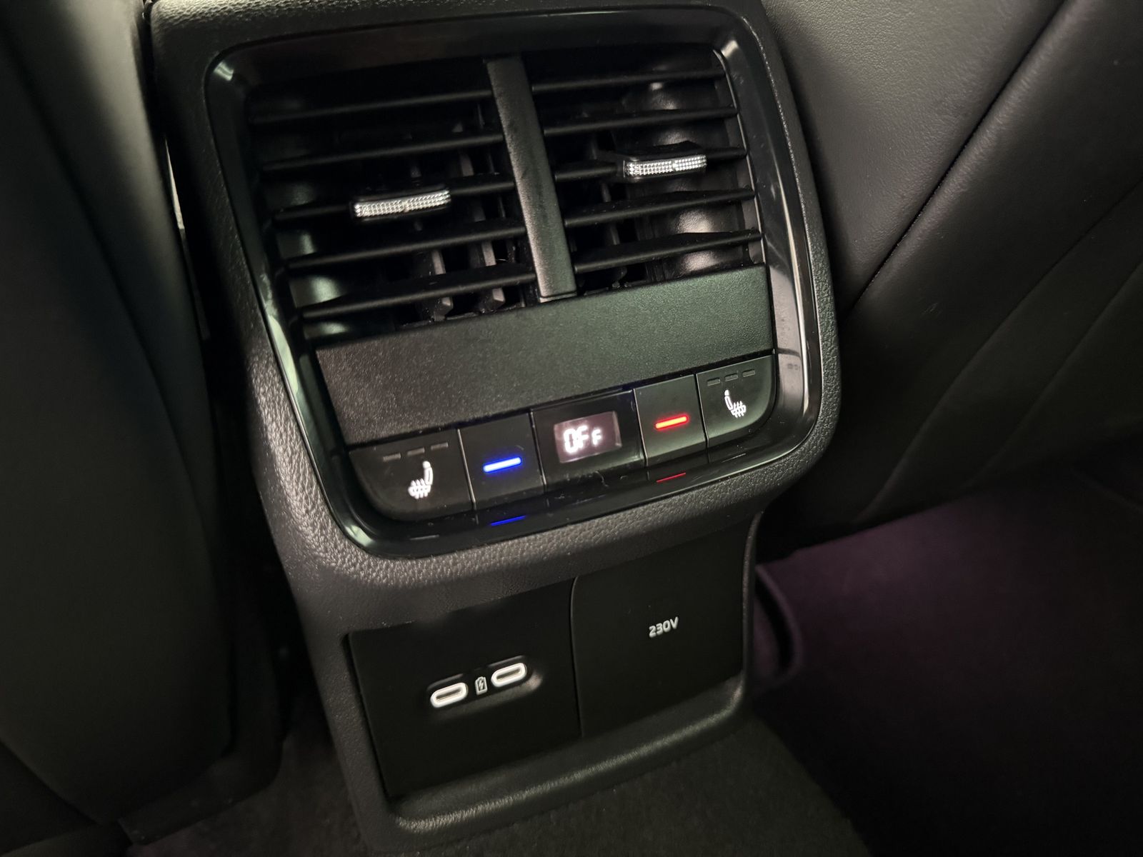 Skoda Octavia Combi RS - Samsaru's Car Outlet