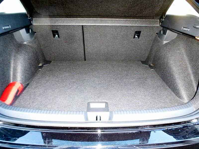 Volkswagen Taigo Style 1.0 TSI DSG - Samsaru's Car Outlet