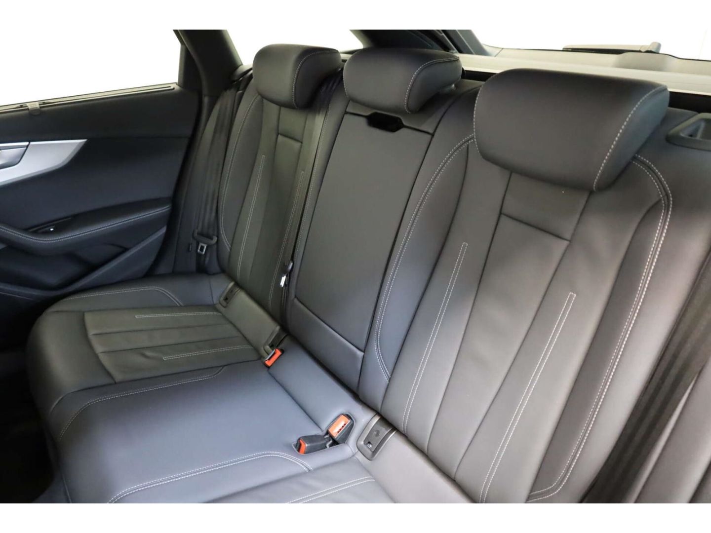 Audi A4 allroad 40 TDI quattro AHK/Leder/RFK/NAV/Memo