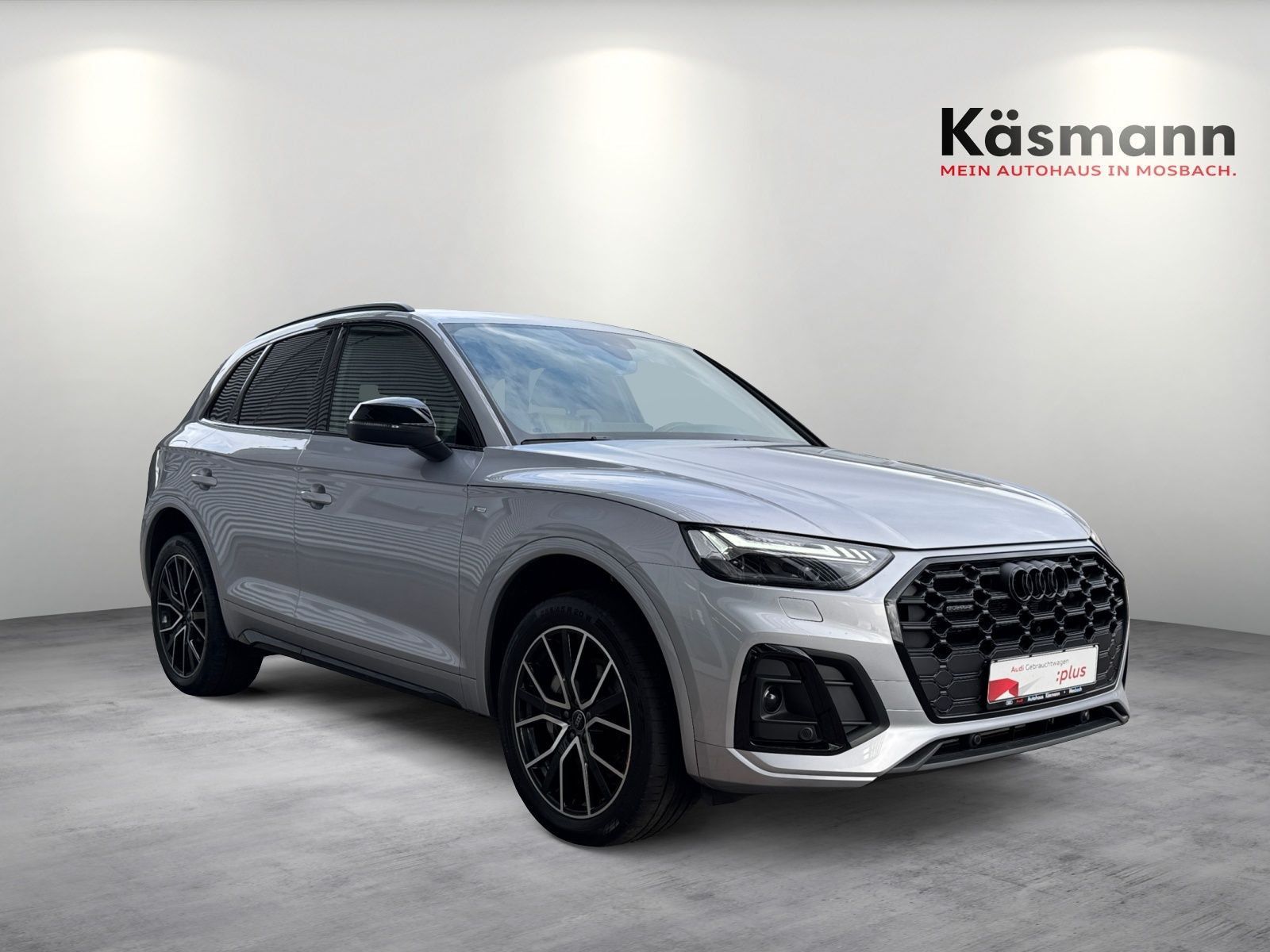 Audi Q5 S line 55TFSIe qu - Samsaru's Car Outlet