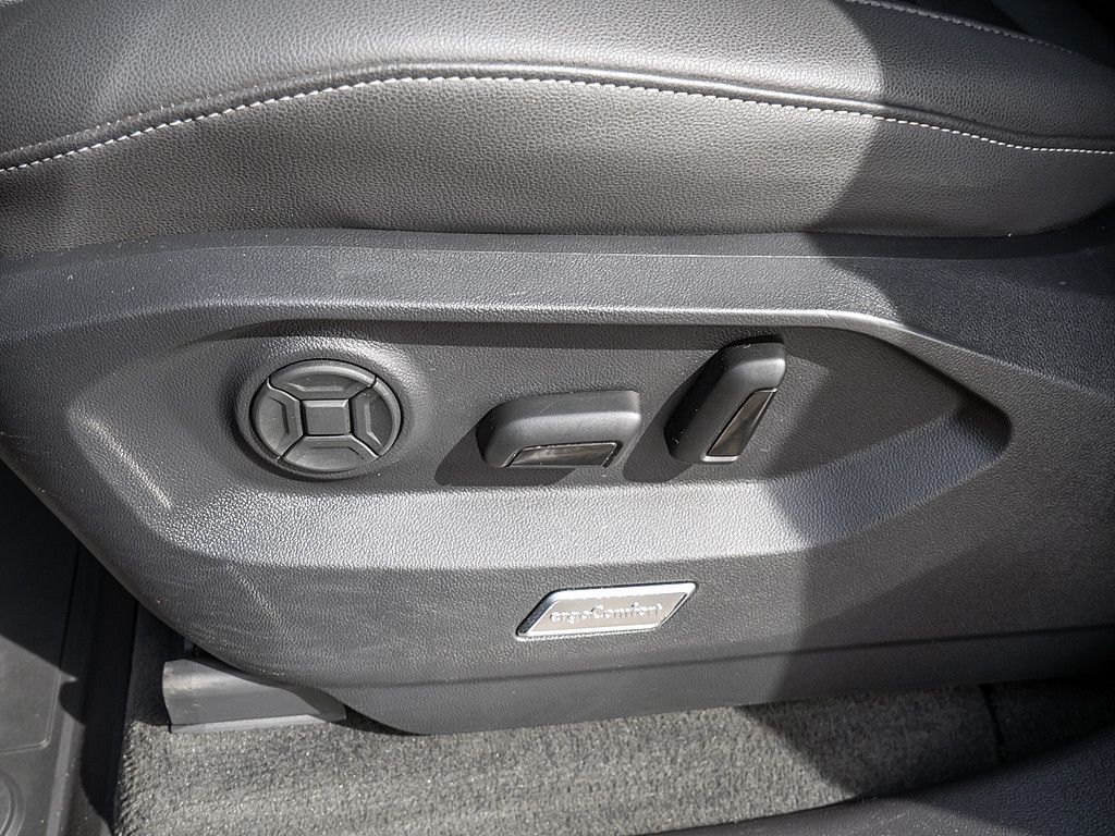 Volkswagen Touareg 3.0 V6 TSI eHybrid Elegance 4Motion PANO