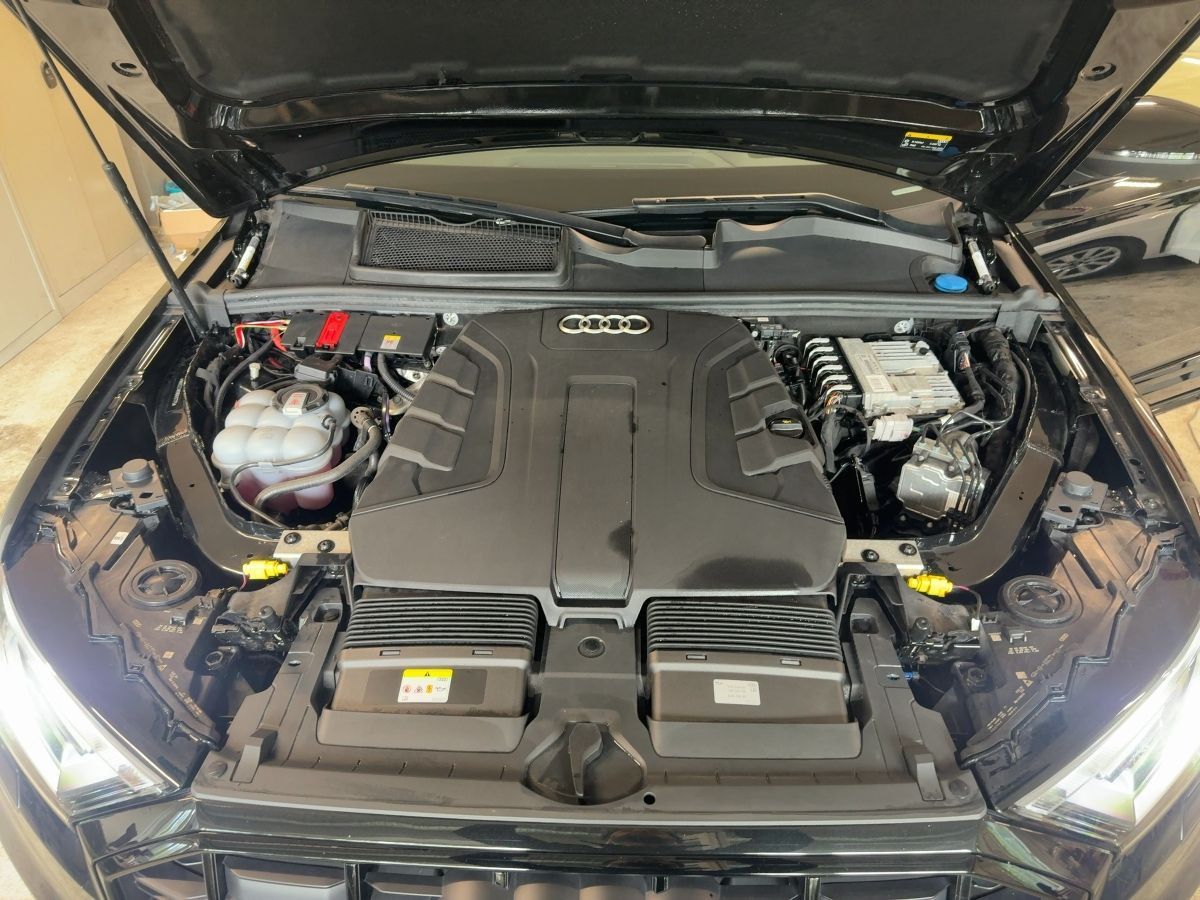 Audi Q7 50 TDI qu. tiptronic S LINE/COMPETITION-PLUS