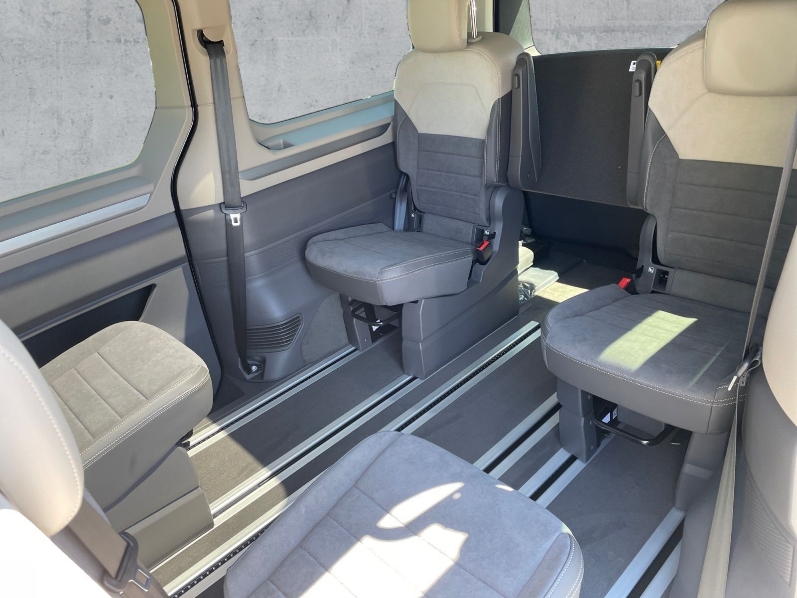 Volkswagen T7 Multivan LR eHybrid OPF Life 4motion DSG DCP