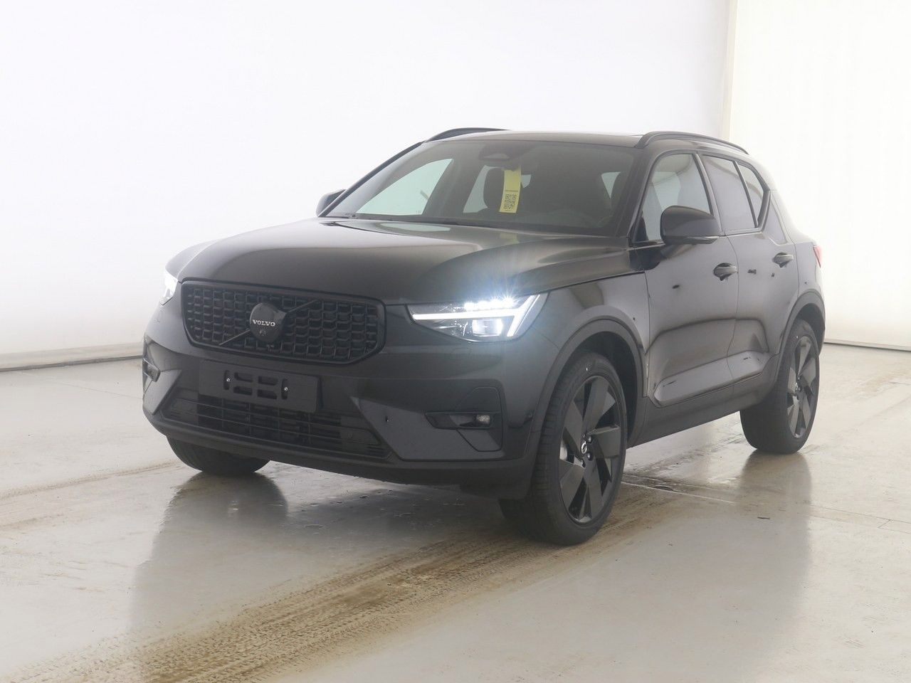 Volvo XC40 B3 Ultra Black Edition FWD