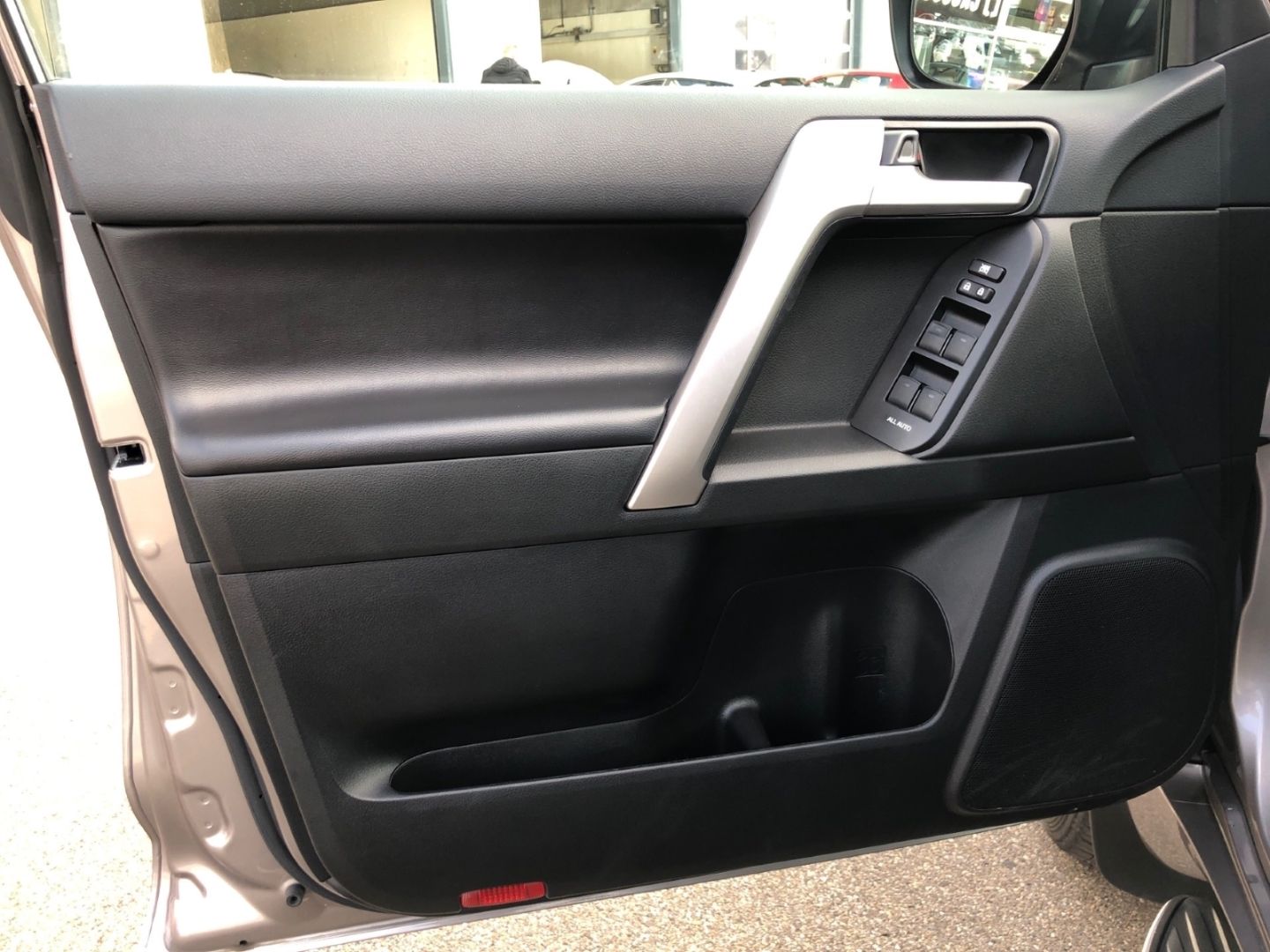 Toyota Land Cruiser 2.8 D-4D EXECUTIVE 4x4 Automatik