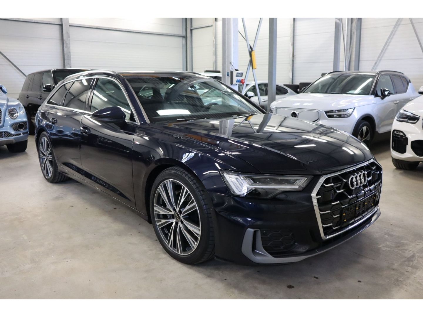 Audi A6 Avant 45 TDI quattro S line - Samsaru's Car Outlet