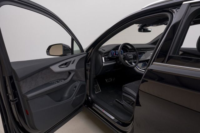 Audi Q7 50 TDI TIPT*S-LINE*7-SITZ*PANO*AHK*STAND*360*