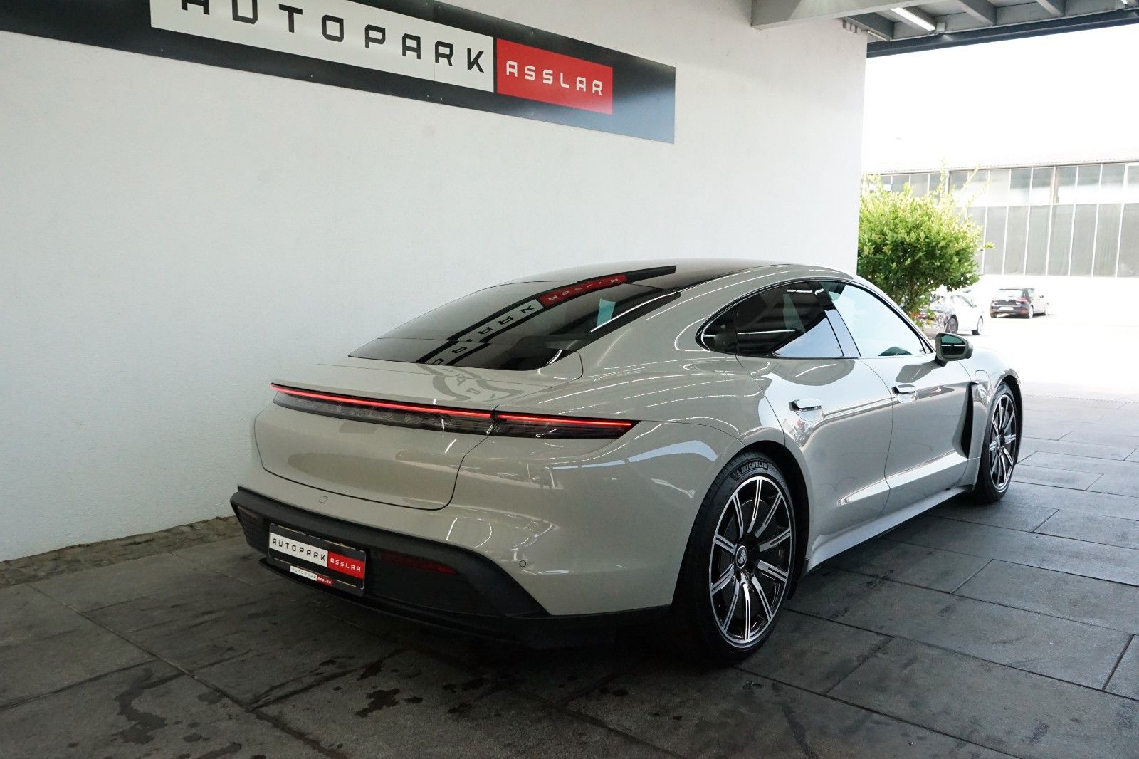 Porsche Taycan 4 S*KREIDE/PANO/CHRONO/3xDISPLAY/MEGA !!
