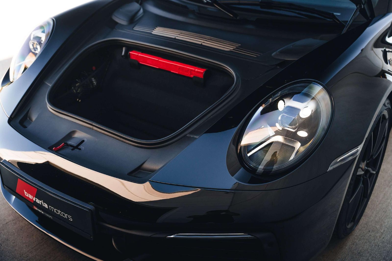 Porsche 992 Carrera 4S / Pano / BOSE / 360 / Chrono / VA