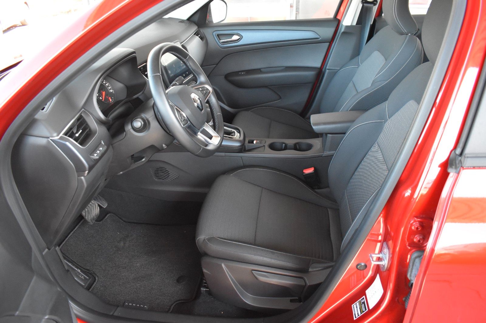 Renault Arkana TCe 140 Automatik Zen - Samsaru's Car Outlet