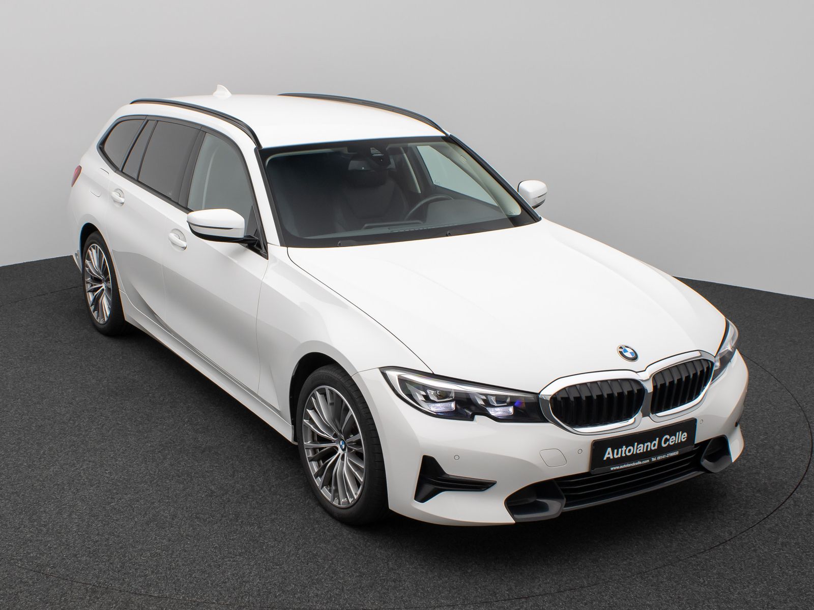 BMW 320d SportLine - Samsaru's Car Outlet