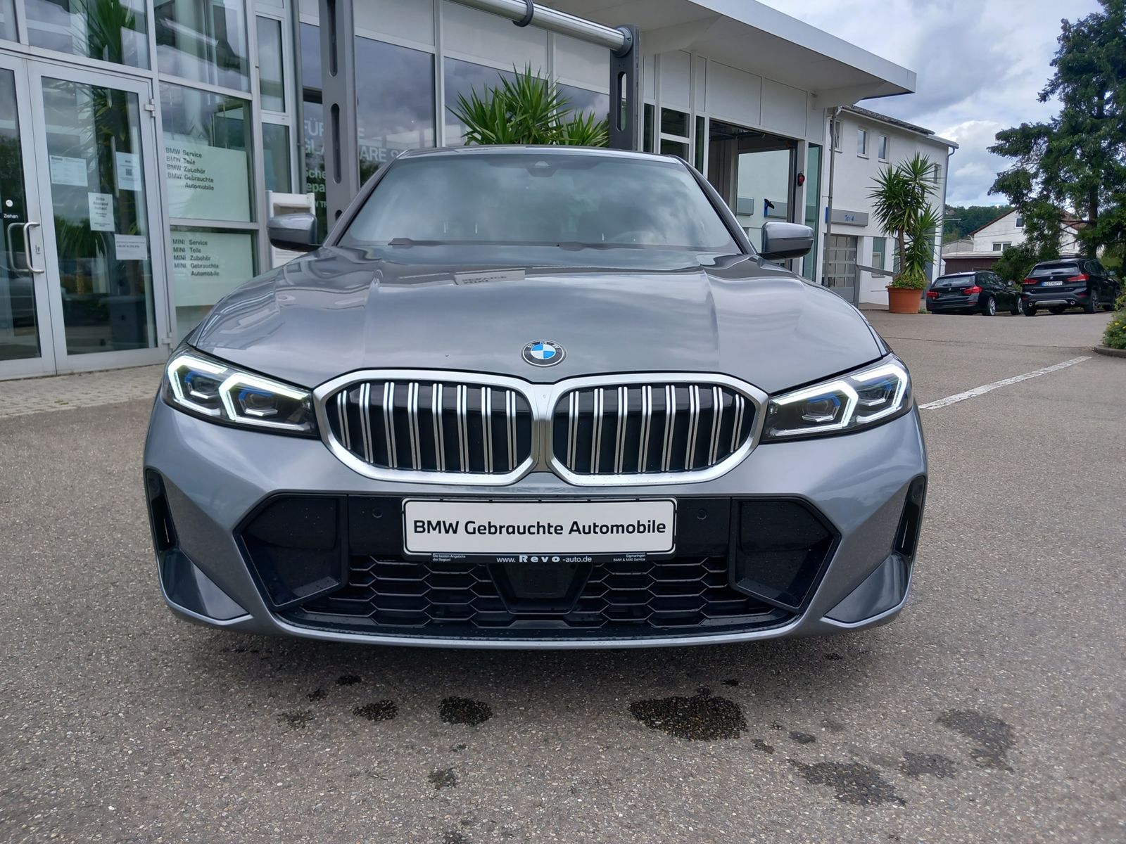BMW 320d xDrive MSport - Samsaru's Car Outlet