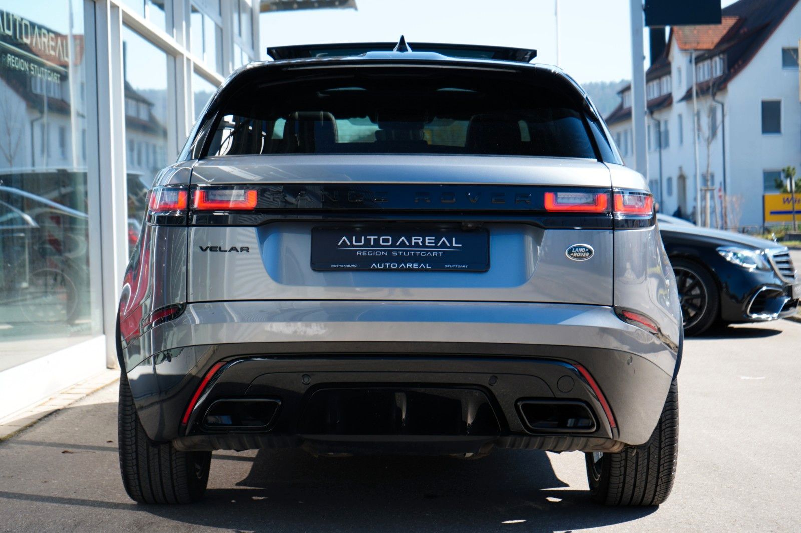 Range Rover Velar R-Dynamic - Samsaru's Car Outlet