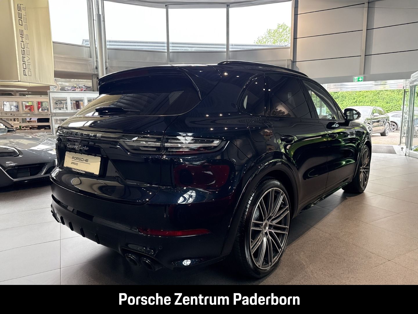 Porsche Cayenne Turbo Burmester Luftfederung LED-Matrix