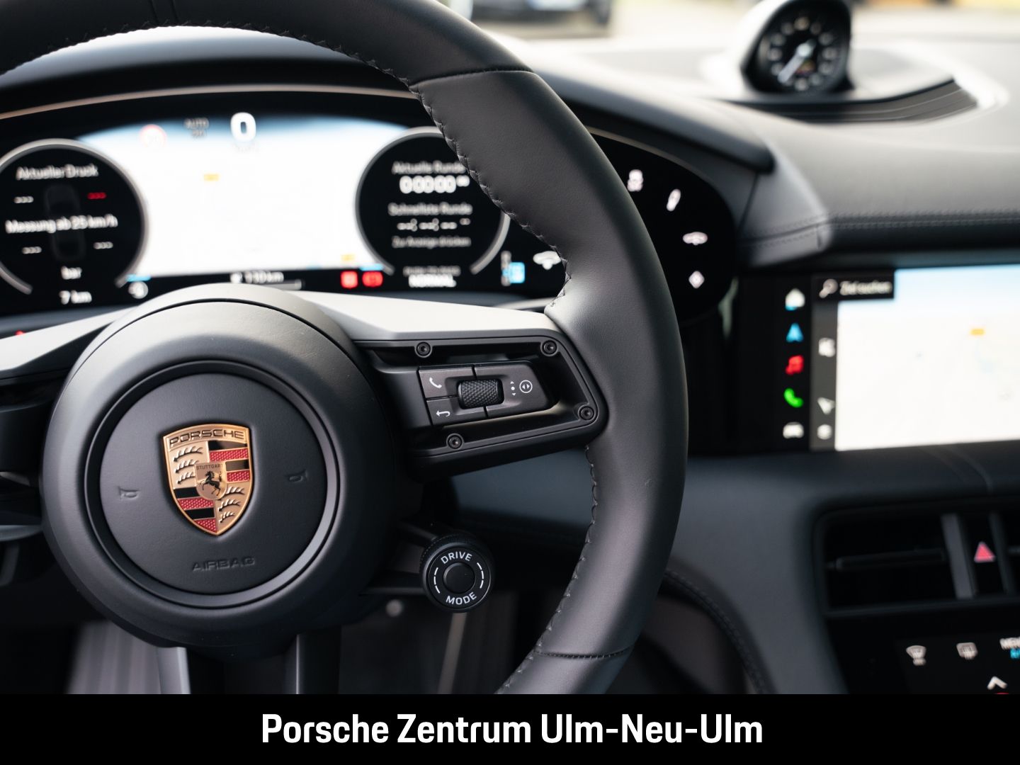 Porsche Taycan 4S Hinterachslenkung  HD-Matrix LED InnoD