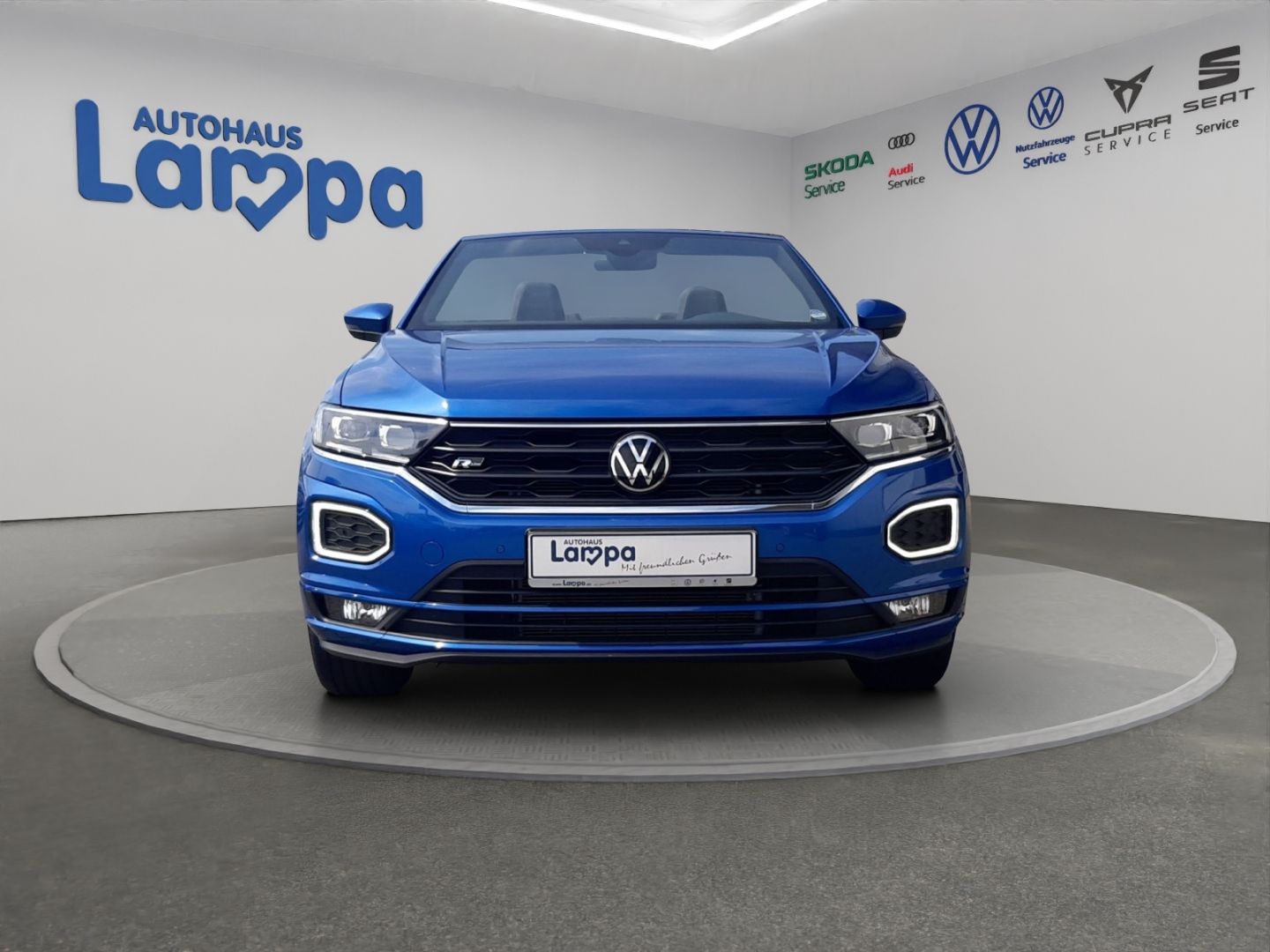 Volkswagen T-Roc R-LINE - Samsaru's Car Outlet