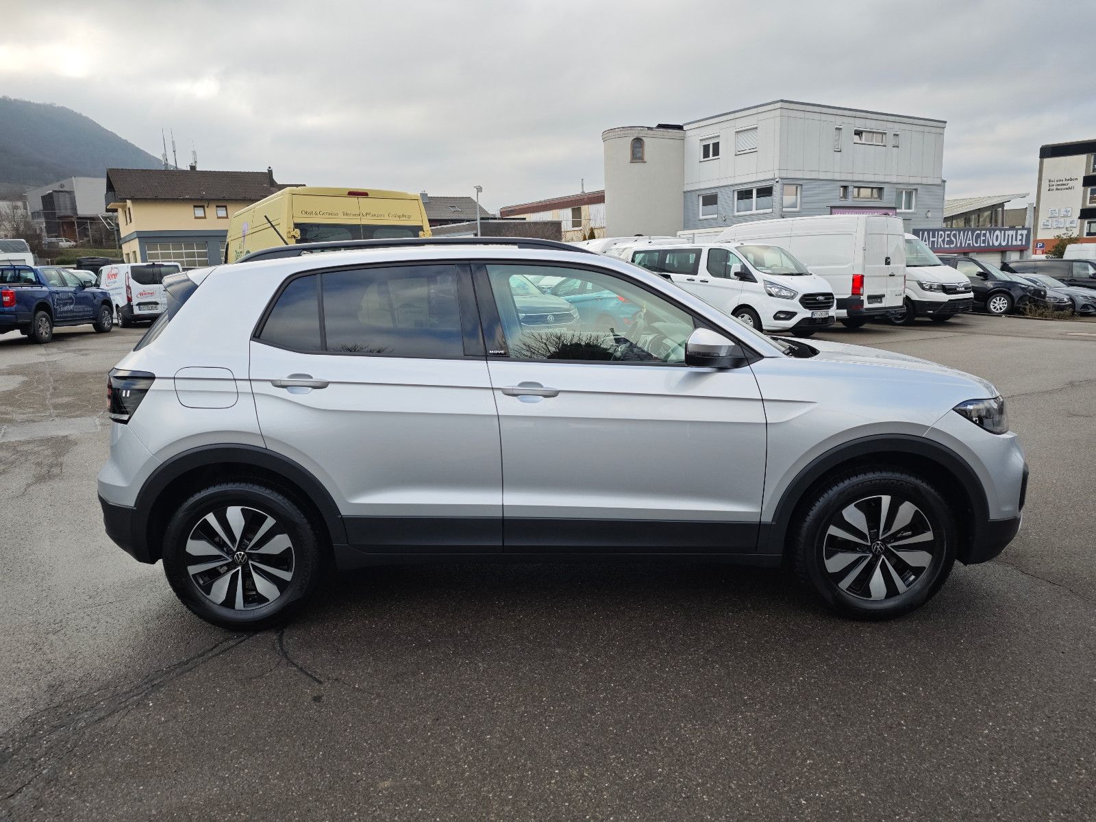Volkswagen T-Cross Move - Samsaru's Car Outlet