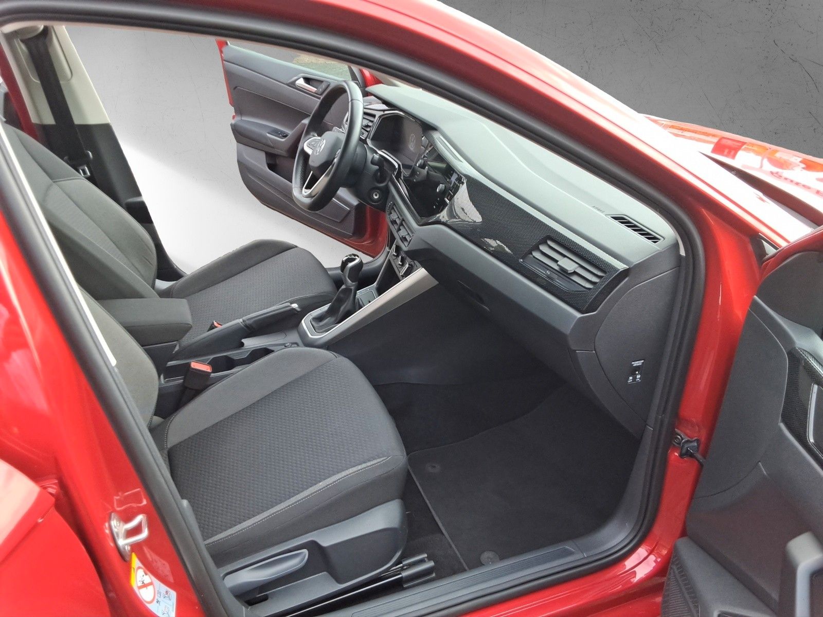 Volkswagen Taigo 1.0 TSI - Samsaru's Car Outlet