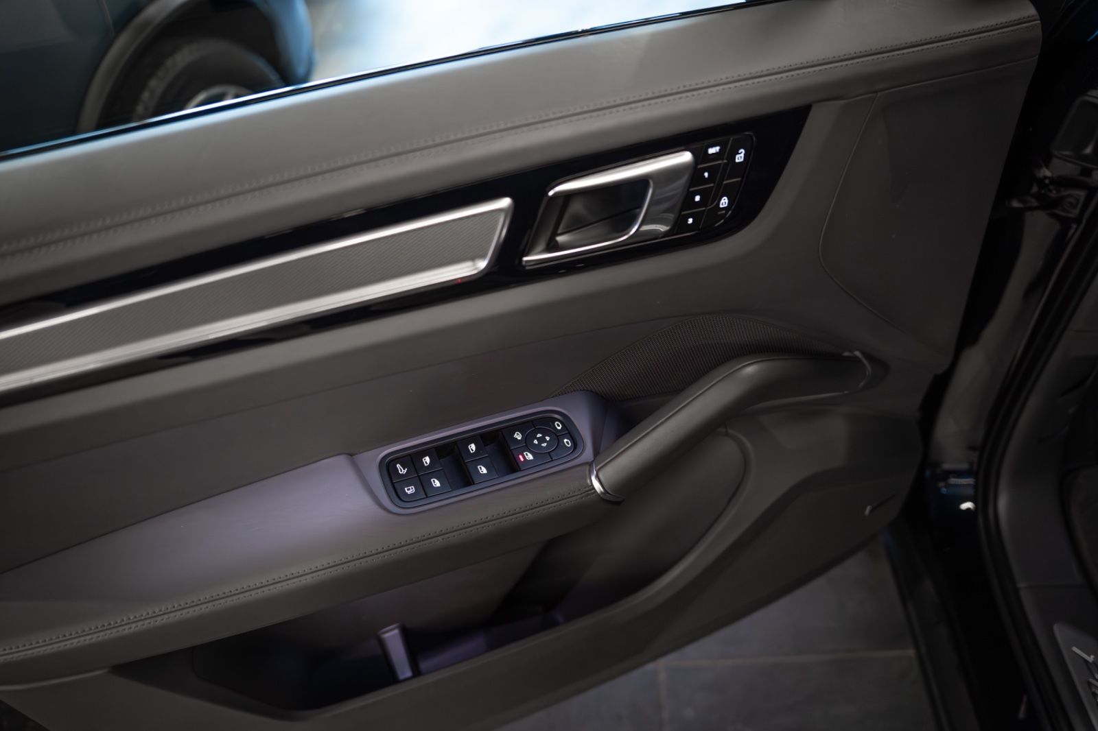 Porsche Cayenne E-Hybrid Platinum Edition